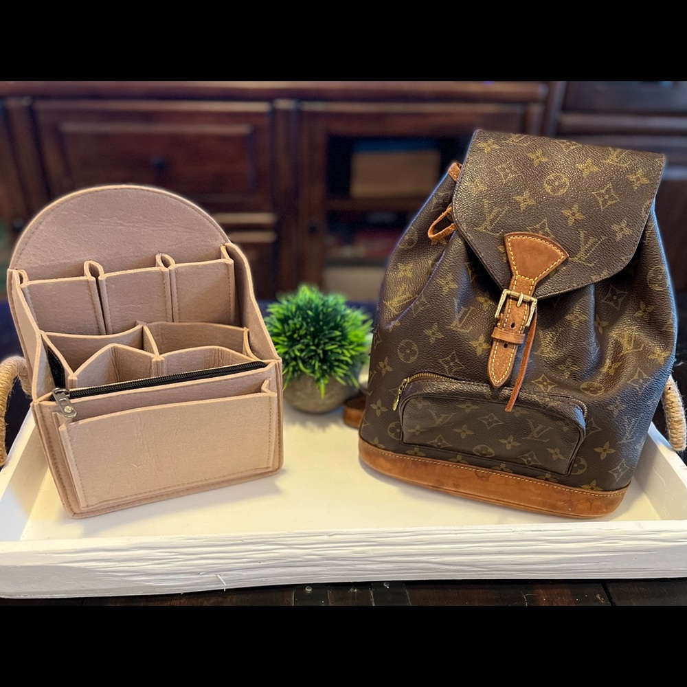 COPY - ❌SOLD❌ 🌟Lou’s Vuitton montsouris PM